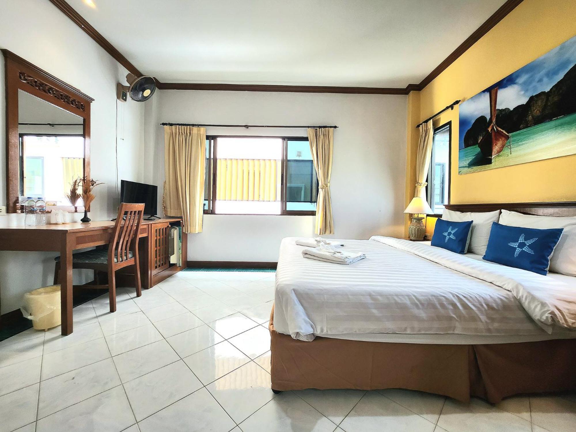 Sea Front Home Hotel - Patong Beach Εξωτερικό φωτογραφία